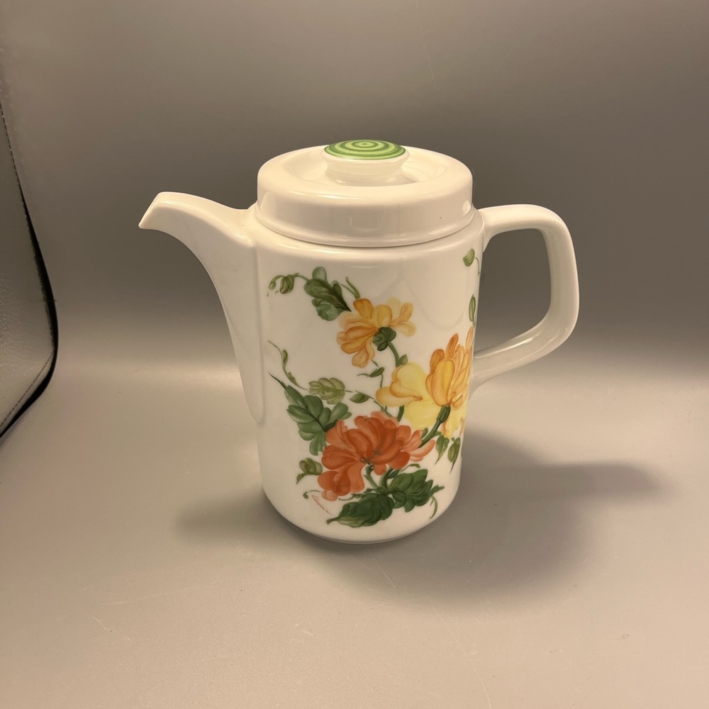 Hand painted W. Germany Kaiser Lauriane Teapot with Lid. Beautiful flowers.